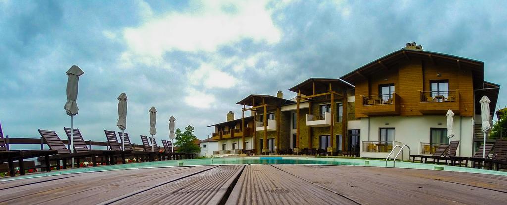 Irene'S Resort Káto Loutrákion Exteriér fotografie